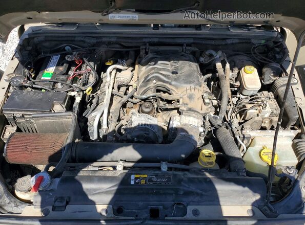 1C4HJWFG4HL751345 2017 JEEP WRANGLER Tan Սալոնի հետևի տեսք