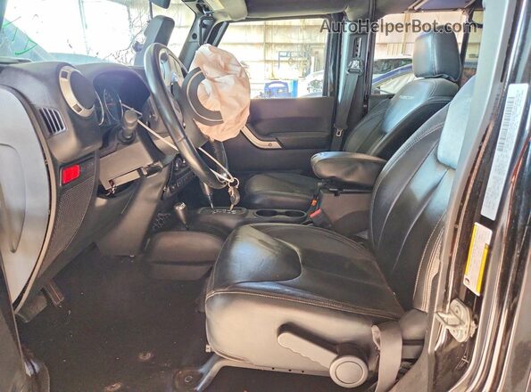 1C4HJWFG9GL215313 2016 JEEP WRANGLER Black Front interior view