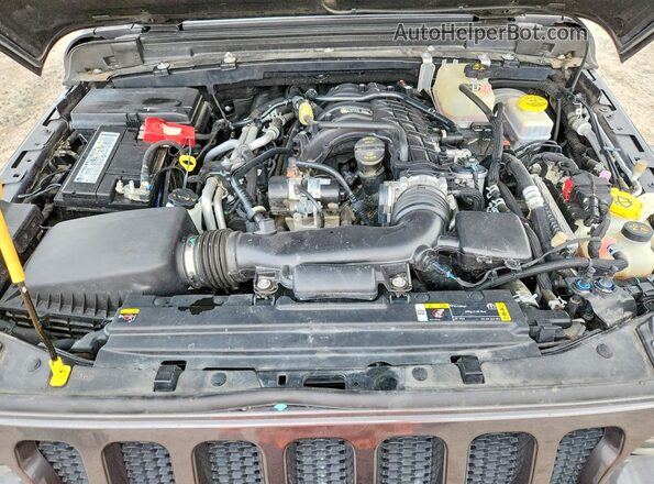 1C4HJXDG4PW510083 2023 JEEP WRANGLER Charcoal Vista del compartimento del motor