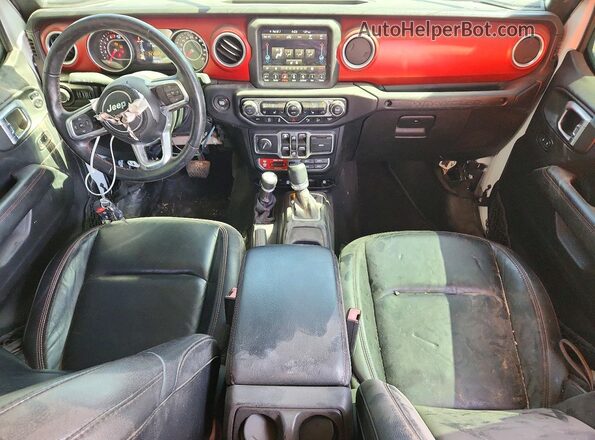 1C4HJXFN5JW198679 2018 JEEP WRANGLER Белый Вид панели приборов