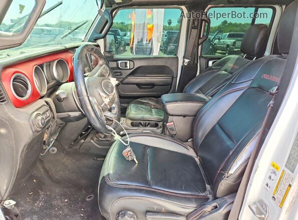 1C4HJXFN5JW198679 2018 JEEP WRANGLER Белый Вид салона спереди