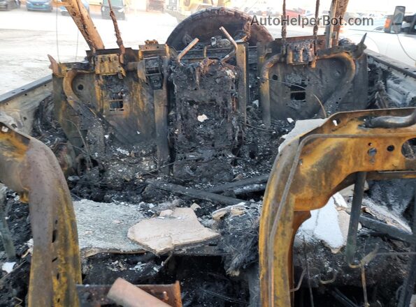 1C4JJXSJ4NW213862 2022 JEEP WRANGLER Burn Widok tylnych siedzeń