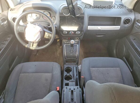 1C4NJCBA5HD146747 2017 JEEP COMPASS Gray Вид панелі приладів