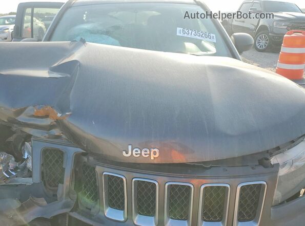1C4NJCBA5HD146747 2017 JEEP COMPASS Gray Вид задньої частини салону