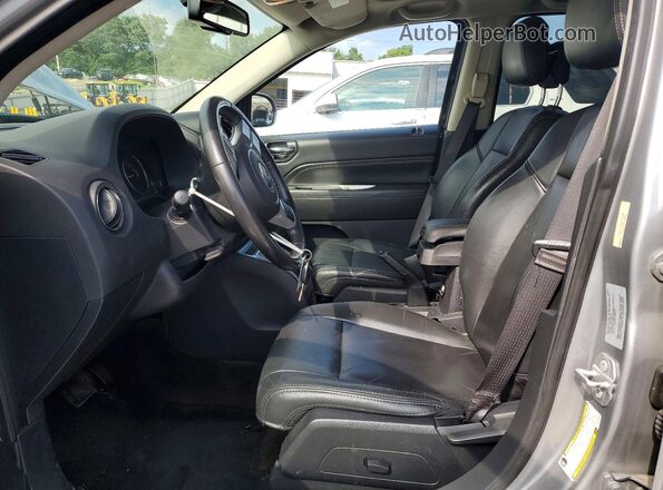 1C4NJCEA3HD156186 2017 JEEP COMPASS Silver წინა სალონის ხედი