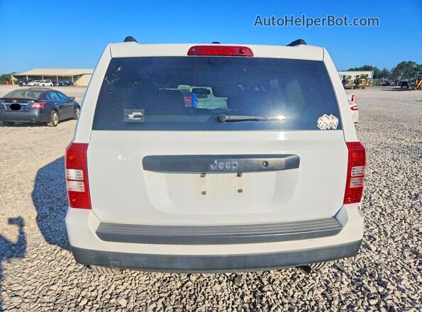 1C4NJPBA1GD583926 2016 JEEP PATRIOT White Հետևի տեսք