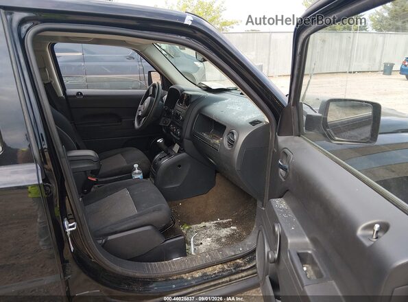 1C4NJPBA3GD710613 2016 JEEP PATRIOT Black Вид салону спереду
