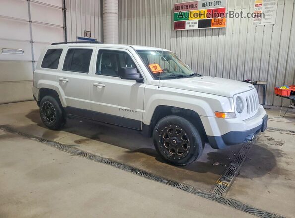 1C4NJPBA5GD811801 2016 JEEP PATRIOT Белый Передняя правая четверть