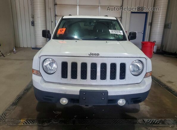 1C4NJPBA5GD811801 2016 JEEP PATRIOT Белый Вид спереди
