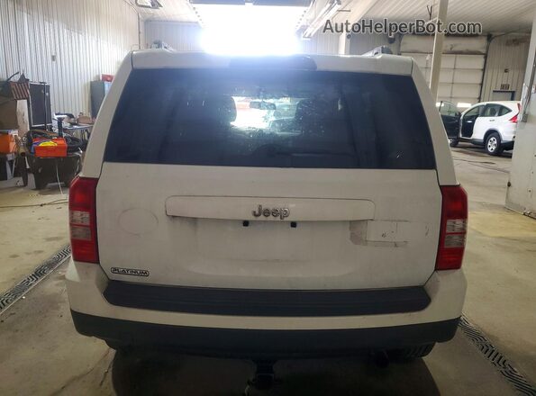 1C4NJPBA5GD811801 2016 JEEP PATRIOT Белый Вид сзади