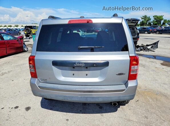 1C4NJPBAXGD749084 2016 JEEP PATRIOT Серебряный Вид сзади