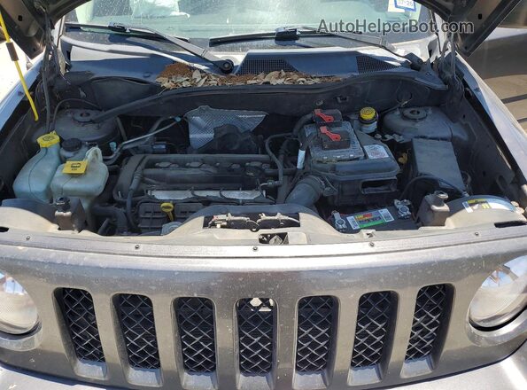 1C4NJPFA1GD636926 2016 JEEP PATRIOT Gray Vista del compartimento del motor