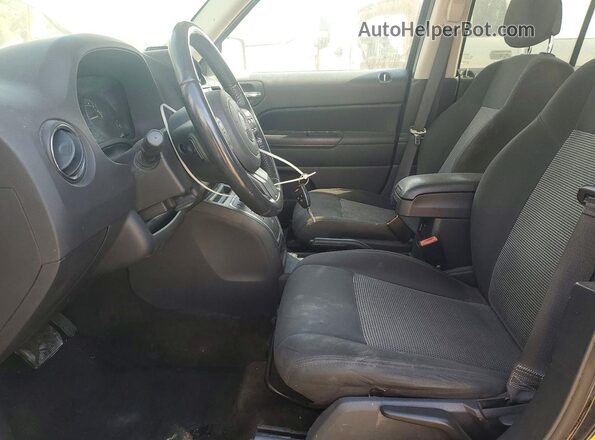 1C4NJPFA3GD794443 2016 JEEP PATRIOT Black წინა სალონის ხედი