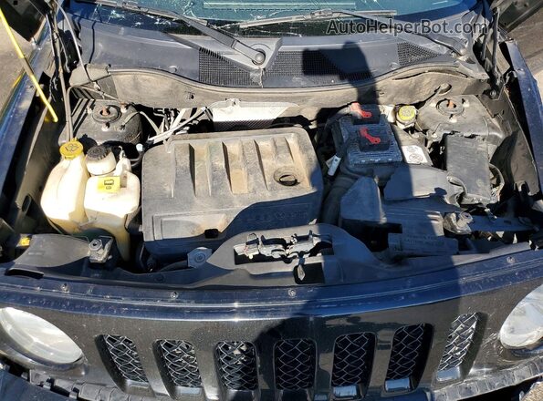 1C4NJRFB0HD128243 2017 JEEP PATRIOT Black Vista del compartimento del motor