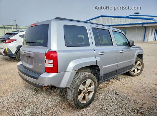 1C4NJRFB4GD692881 2016 JEEP PATRIOT Silver Trasero derecho