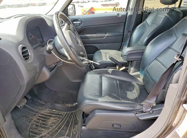 1C4NJRFB5HD206306 2017 JEEP PATRIOT Gray წინა სალონის ხედი