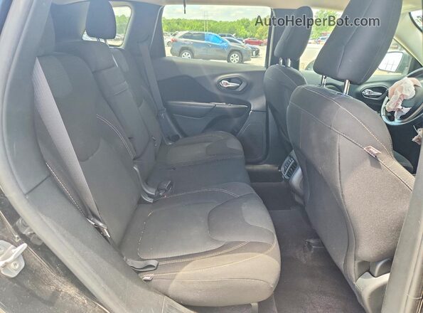 1C4PJLCB0GW237928 2016 JEEP CHEROKEE Black Widok wnętrza z tyłu