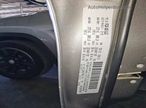 1C4PJLCB0KD370922 2019 JEEP CHEROKEE Silver VIN կոդի պիտակի տեսք