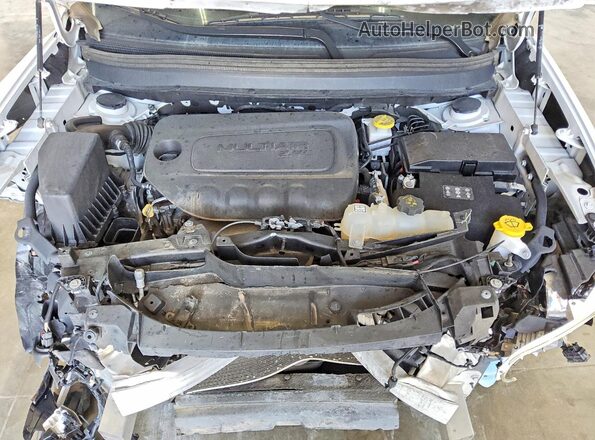 1C4PJLCB0KD459633 2019 JEEP CHEROKEE Белый Вид подкапотного пространства