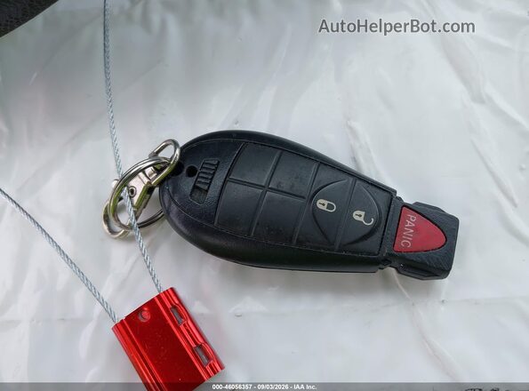1C4PJLCB2KD406268 2019 JEEP CHEROKEE Синий Вид панели приборов