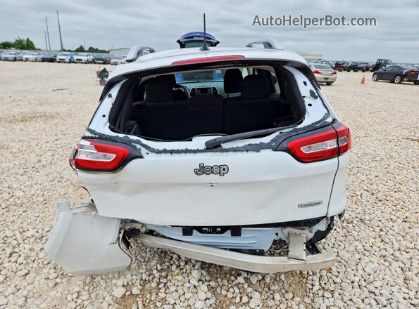 1C4PJLCB3JD574404 2018 JEEP CHEROKEE White უკანა ხედი