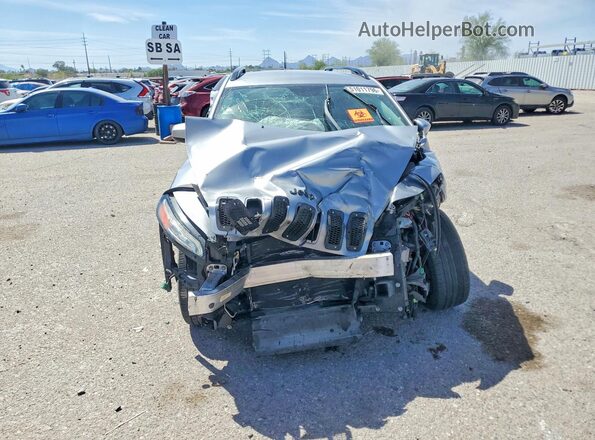 1C4PJLCB6GW229719 2016 JEEP CHEROKEE Silver Widok z przodu
