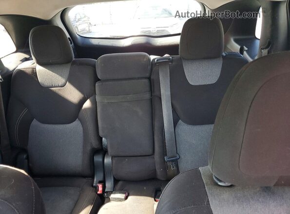 1C4PJLCB8JD595779 2018 JEEP CHEROKEE Black Widok tylnych siedzeń