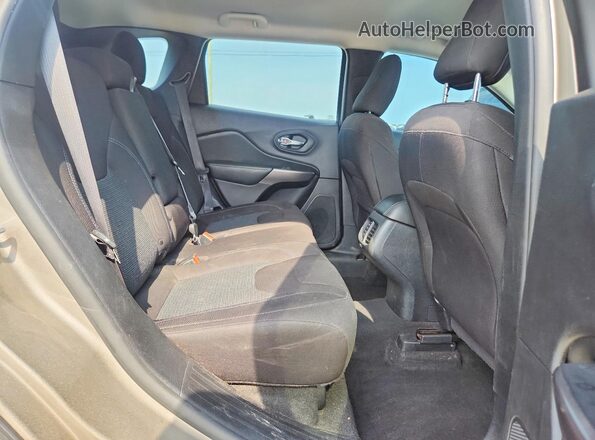 1C4PJLCB8KD444216 2019 JEEP CHEROKEE Gray Вид задньої частини салону