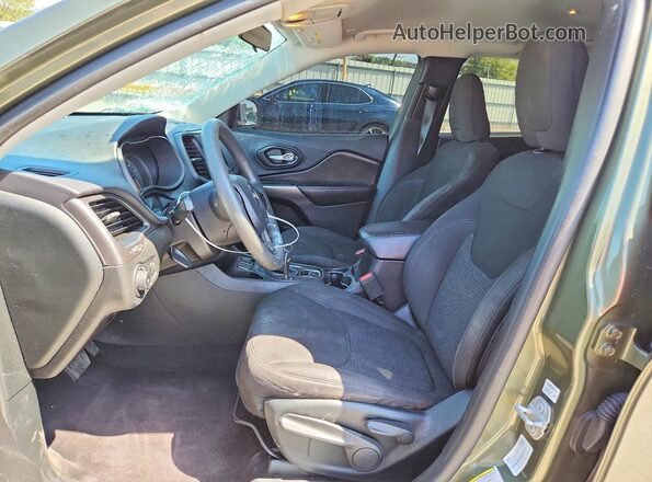 1C4PJLCB9KD147861 2019 JEEP CHEROKEE Зеленый Вид салона спереди