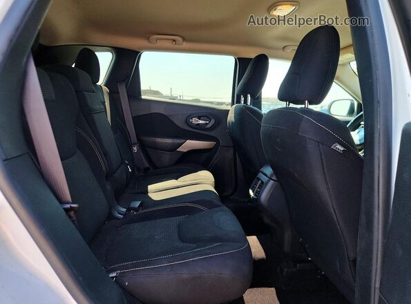 1C4PJLCS0HD216610 2017 JEEP CHEROKEE White Հետևի նստատեղերի տեսք