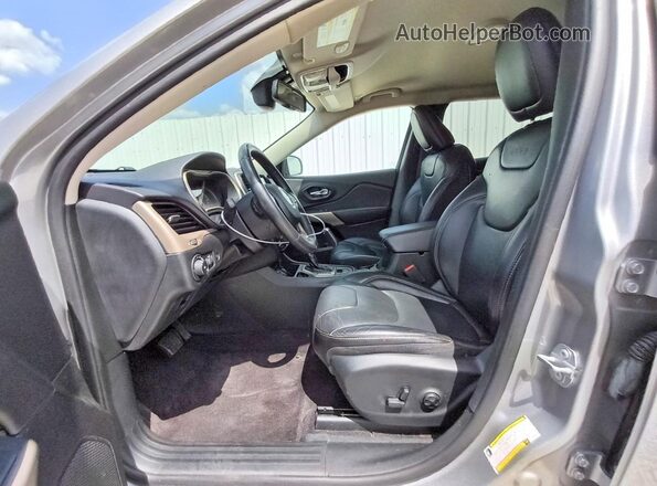 1C4PJLDB0JD560779 2018 JEEP CHEROKEE Серый Вид салона спереди