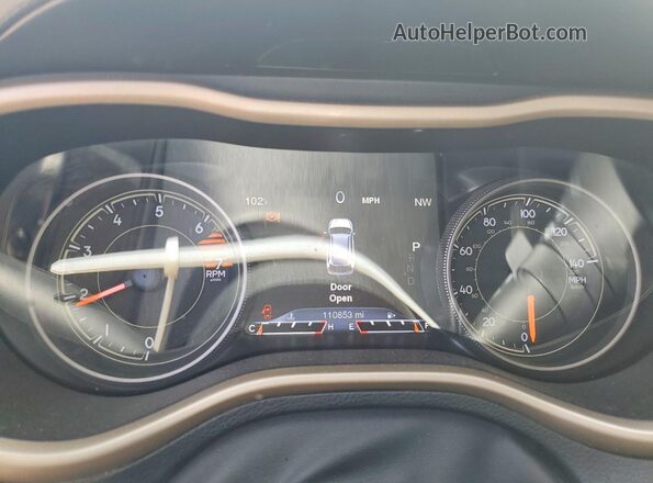 1C4PJLDB4JD565922 2018 JEEP CHEROKEE Белый Вид щитка приборов