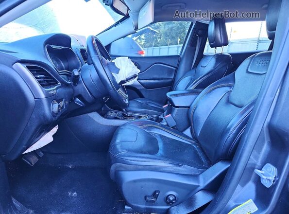 1C4PJLDB5KD427601 2019 JEEP CHEROKEE Gray წინა სალონის ხედი