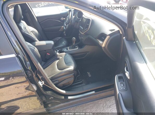 1C4PJLDB7JD568183 2018 JEEP CHEROKEE Black Front interior view