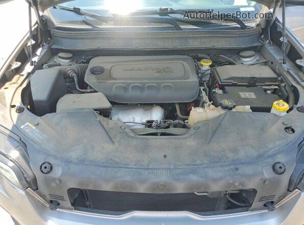 1C4PJLLB2LD545740 2020 JEEP CHEROKEE Gray Widok wnętrza z tyłu