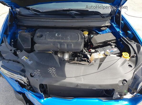 1C4PJLLBXMD235658 2021 JEEP CHEROKEE Blue ძრავის განყოფილების ხედი