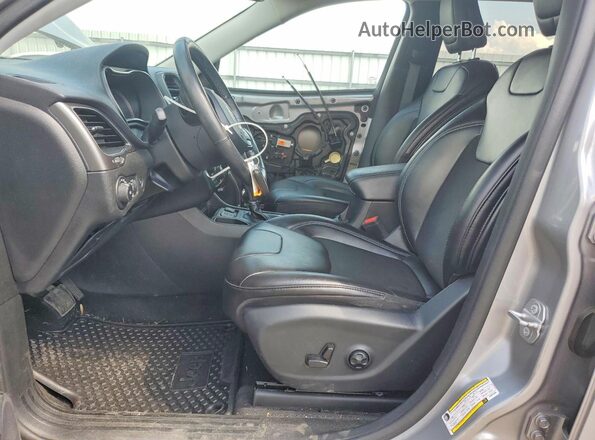 1C4PJLLX0KD301580 2019 JEEP CHEROKEE Silver Սալոնի դիմացի տեսք
