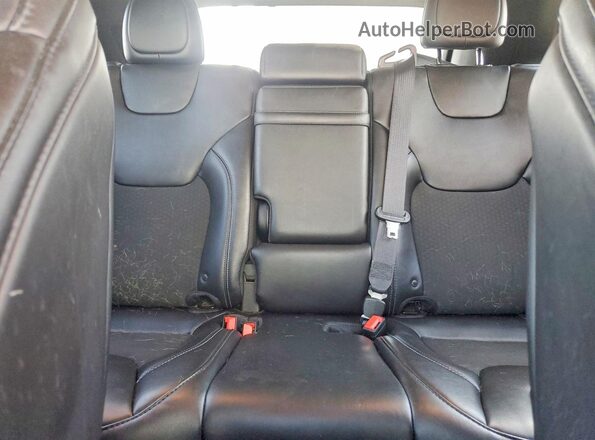 1C4PJLLX0KD301580 2019 JEEP CHEROKEE Silver Հետևի նստատեղերի տեսք