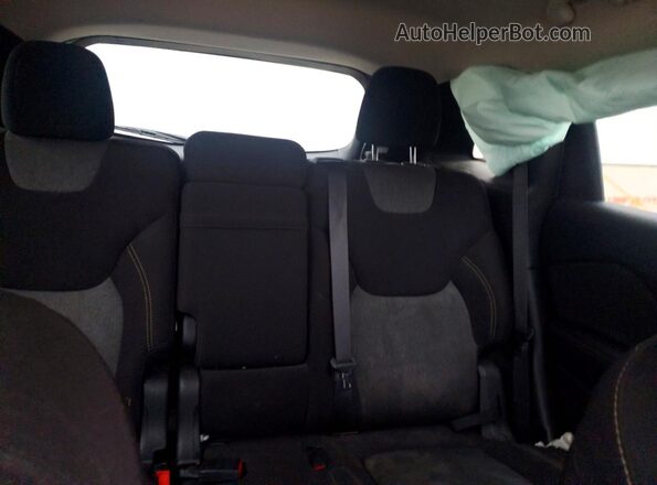 1C4PJMABXHW569434 2017 JEEP CHEROKEE Silver Вид задніх сидінь