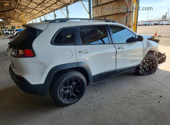 1C4PJMBN4KD474623 2019 JEEP CHEROKEE White Հետևի աջ