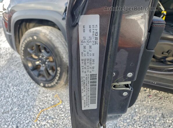 1C4PJMBN6LD549744 2020 JEEP CHEROKEE Gray Vista interior de 360 grados