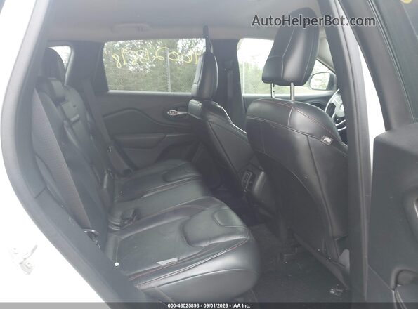 1C4PJMBS1GW163927 2016 JEEP CHEROKEE White VIN კოდის სტიკერის ხედი