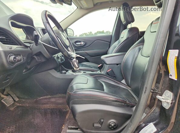 1C4PJMBS9GW215322 2016 JEEP CHEROKEE Black წინა სალონის ხედი