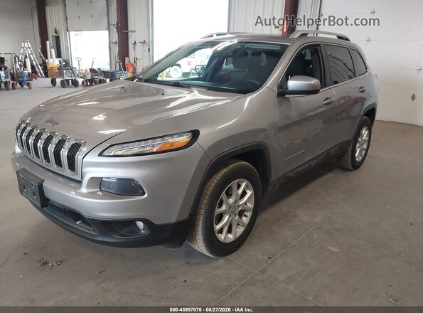 1C4PJMCB0JD528521 2018 JEEP CHEROKEE Silver Передня ліва чверть