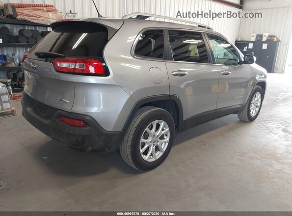 1C4PJMCB0JD528521 2018 JEEP CHEROKEE Silver Задня права чверть