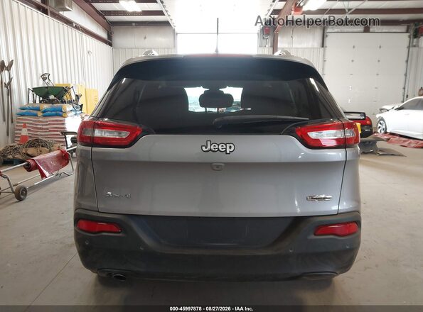 1C4PJMCB0JD528521 2018 JEEP CHEROKEE Silver 