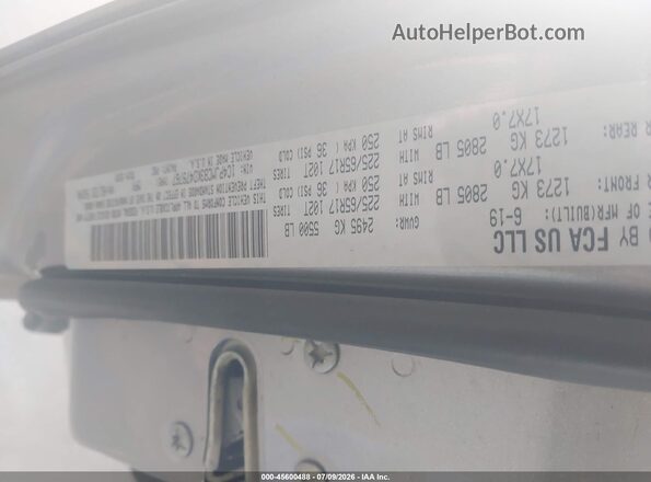 1C4PJMCB3KD479767 2019 JEEP CHEROKEE Silver Vista del compartimento del motor