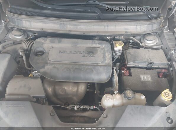 1C4PJMCB3KD479767 2019 JEEP CHEROKEE Silver Vista trasera