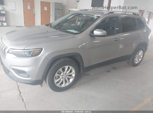 1C4PJMCB3KD479767 2019 JEEP CHEROKEE Silver Vista tres cuartos delantera izquierda