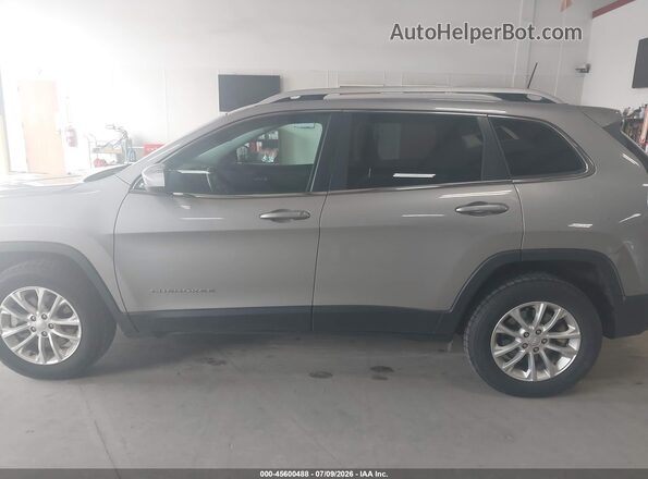 1C4PJMCB3KD479767 2019 JEEP CHEROKEE Silver 